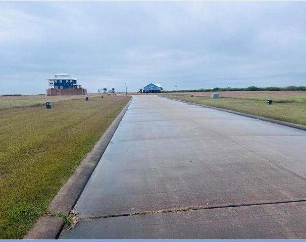 3000 Palacios Bay Drive, Palacios, TX 77465