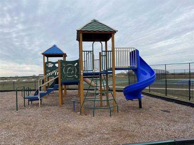 3000 Palacios Bay Drive, Palacios, TX 77465