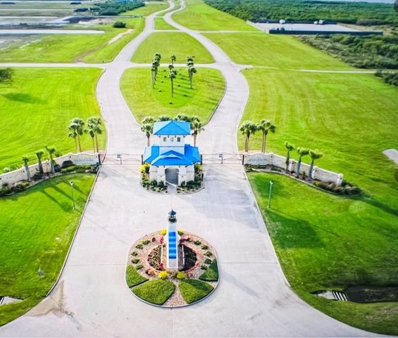3000 Palacios Bay Drive, Palacios, TX 77465