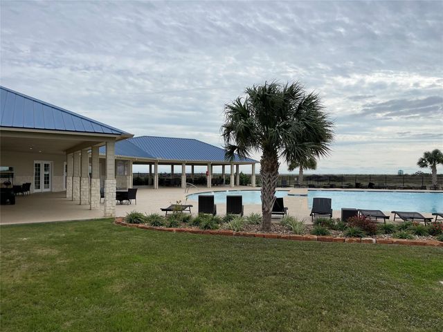 3000 Palacios Bay Drive, Palacios, TX 77465