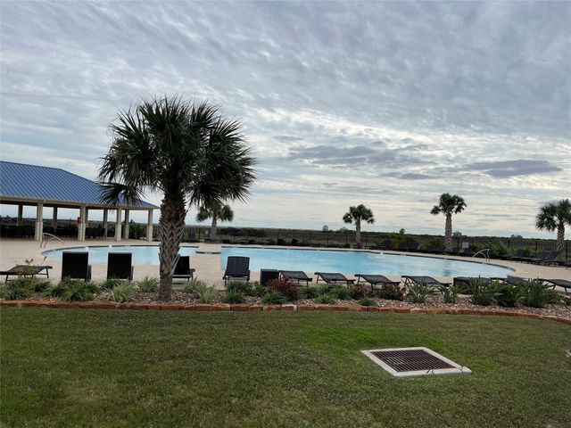 3000 Palacios Bay Drive, Palacios, TX 77465