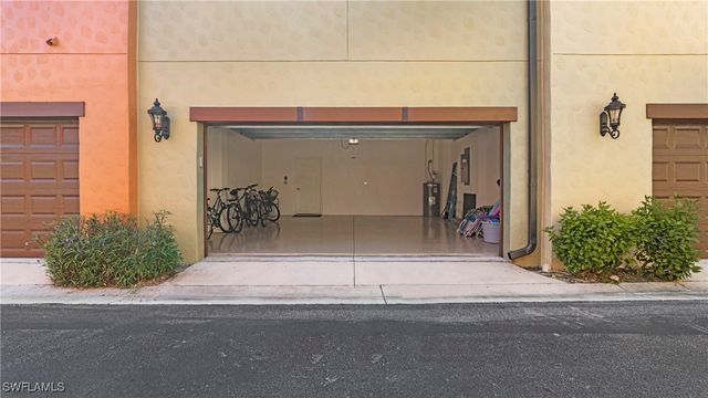 9073 Rialto ST 6002, Naples, FL 34113