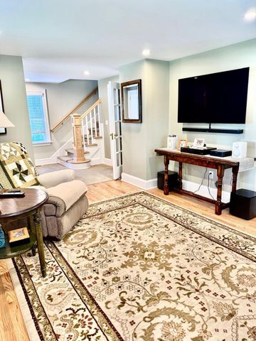 7 Renzulli Road, Norwalk, CT 06851