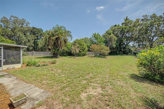 612 BARKFIELD LOOP, Brandon, FL 33511