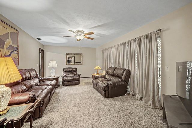 612 BARKFIELD LOOP, Brandon, FL 33511