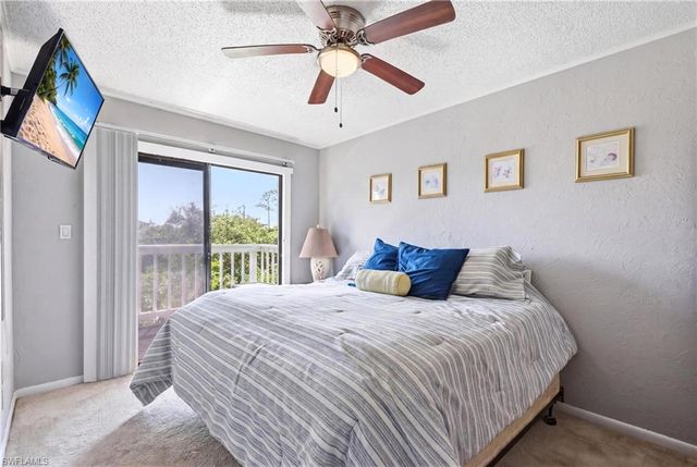 27099 Holly LN, Bonita Springs, FL 34135