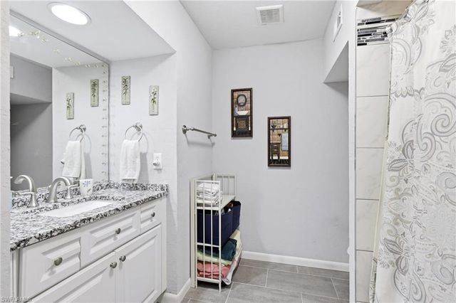 27099 Holly LN, Bonita Springs, FL 34135