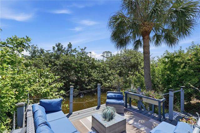 27099 Holly LN, Bonita Springs, FL 34135