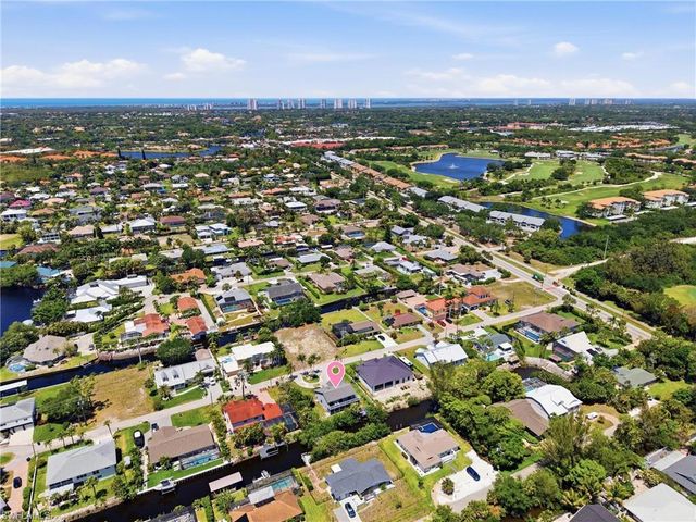 27099 Holly LN, Bonita Springs, FL 34135