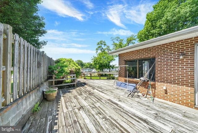 8027 SHORE RD, Dundalk, MD 21222