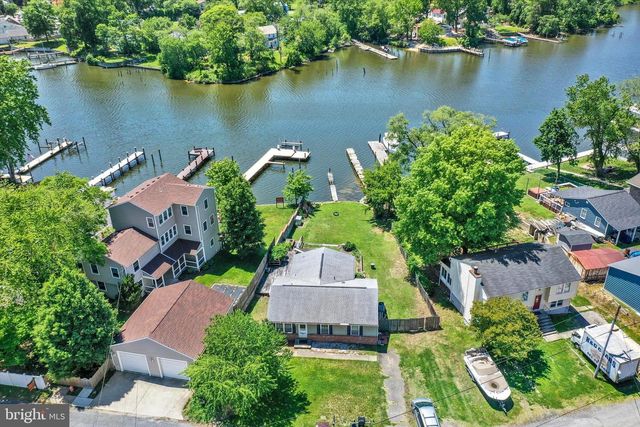 8027 SHORE RD, Dundalk, MD 21222