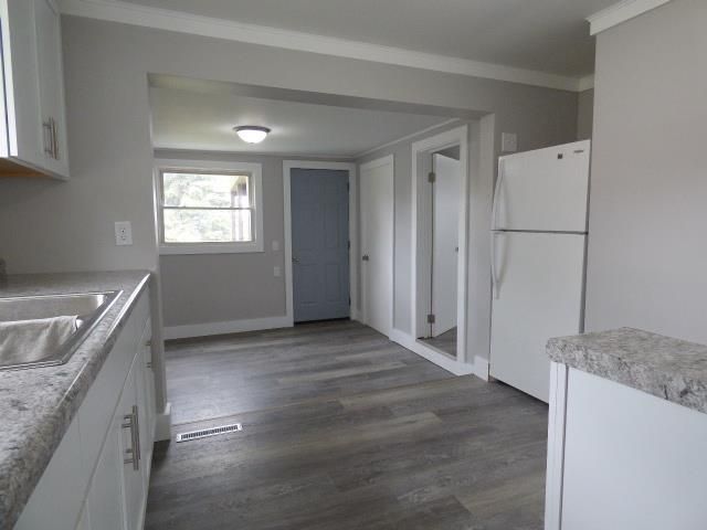 2448 W Forest Avenue, Beloit, WI 53511