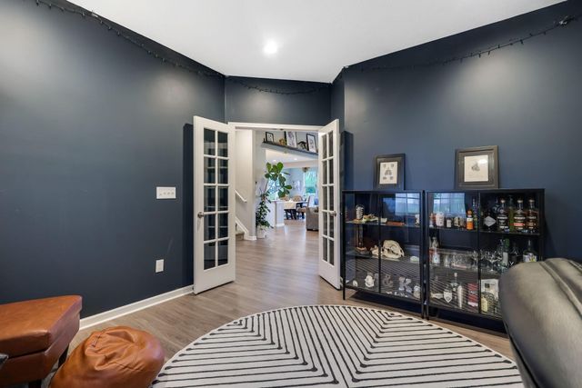 5203 Meadowsview Lane, Hilliard, OH 43026