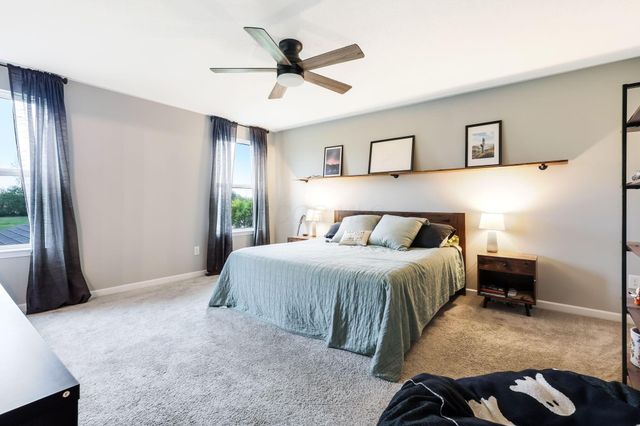 5203 Meadowsview Lane, Hilliard, OH 43026