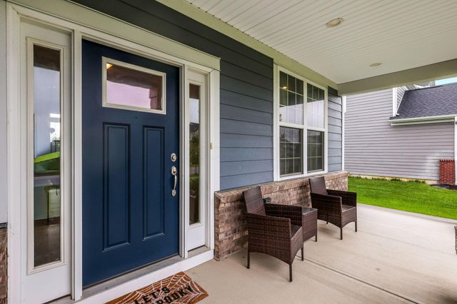 5203 Meadowsview Lane, Hilliard, OH 43026