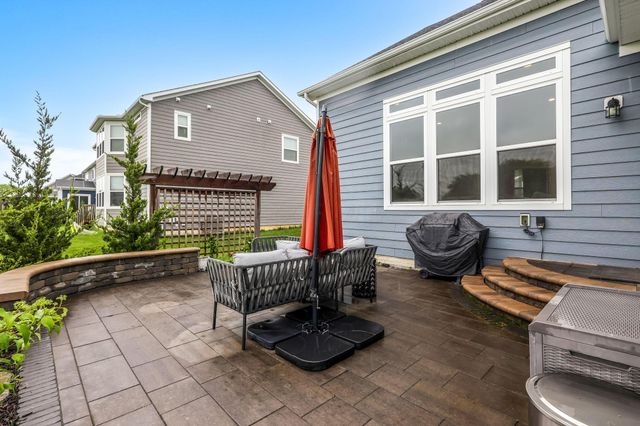 5203 Meadowsview Lane, Hilliard, OH 43026