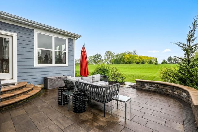 5203 Meadowsview Lane, Hilliard, OH 43026
