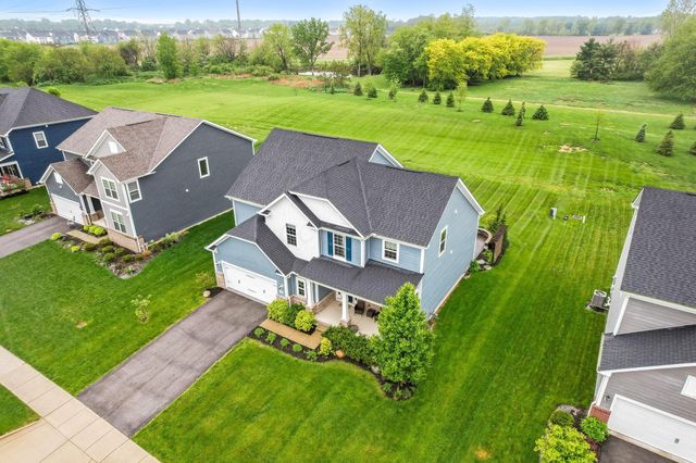 5203 Meadowsview Lane, Hilliard, OH 43026