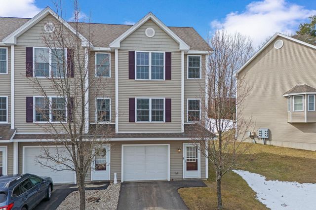 10 Split Rock Drive, Rochester, NH 03839