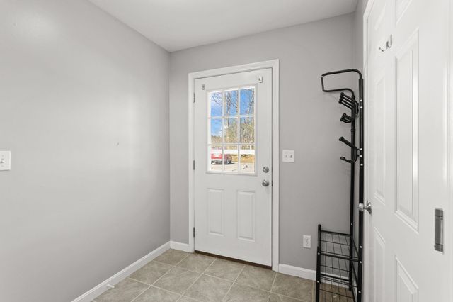 10 Split Rock Drive, Rochester, NH 03839