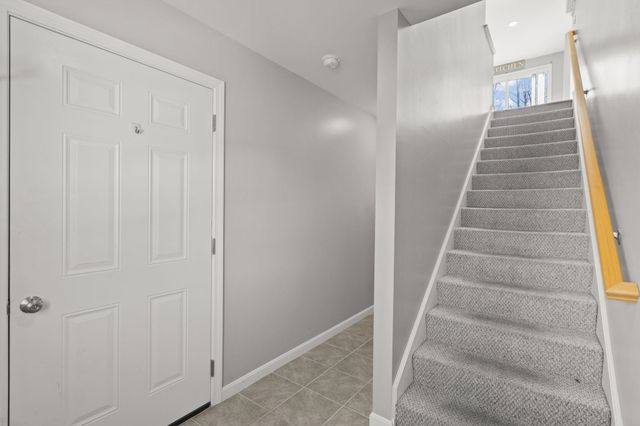 10 Split Rock Drive, Rochester, NH 03839