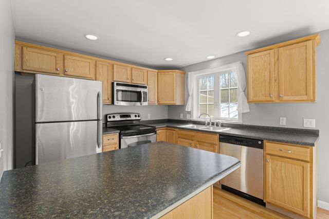 10 Split Rock Drive, Rochester, NH 03839