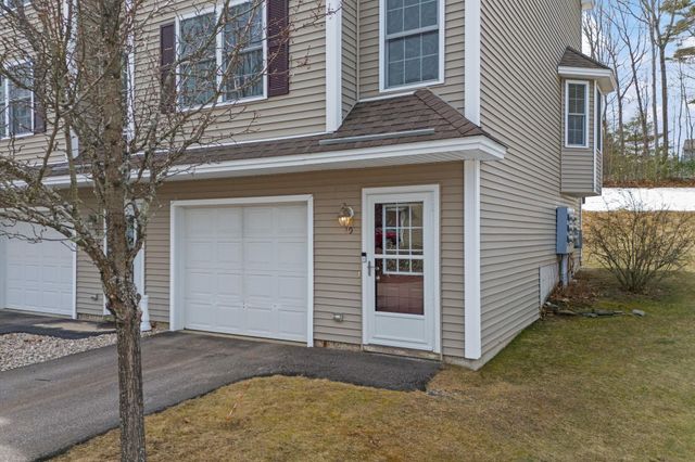 10 Split Rock Drive, Rochester, NH 03839