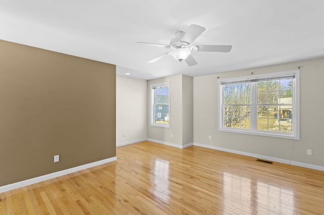 10 Split Rock Drive, Rochester, NH 03839