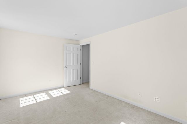 10 Split Rock Drive, Rochester, NH 03839