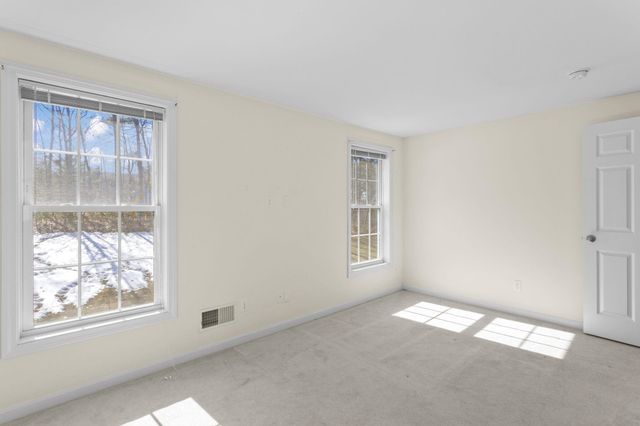 10 Split Rock Drive, Rochester, NH 03839