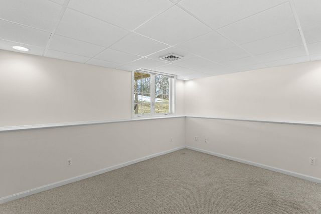 10 Split Rock Drive, Rochester, NH 03839