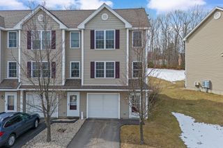 10 Split Rock Drive, Rochester, NH 03839