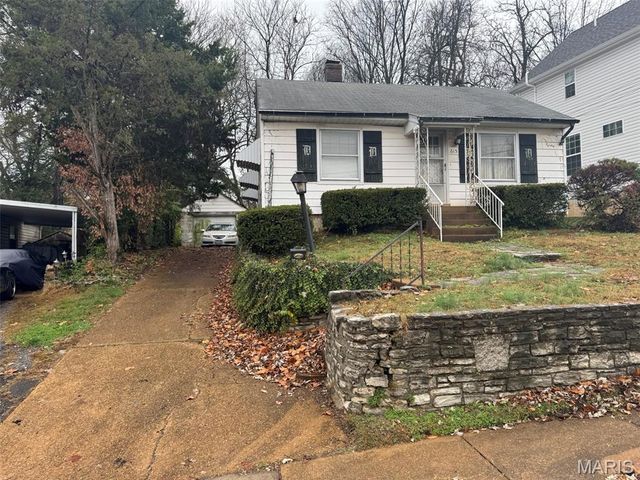 615 Cornell Avenue, Webster Groves, MO 63119