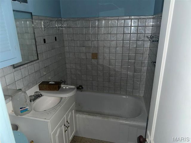 615 Cornell Avenue, Webster Groves, MO 63119