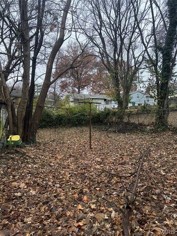 615 Cornell Avenue, Webster Groves, MO 63119