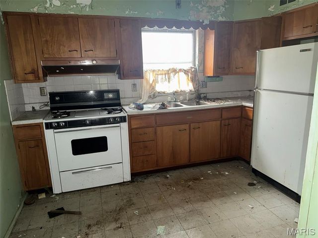 615 Cornell Avenue, Webster Groves, MO 63119