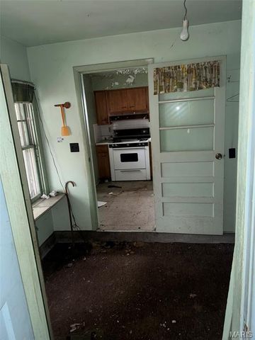 615 Cornell Avenue, Webster Groves, MO 63119