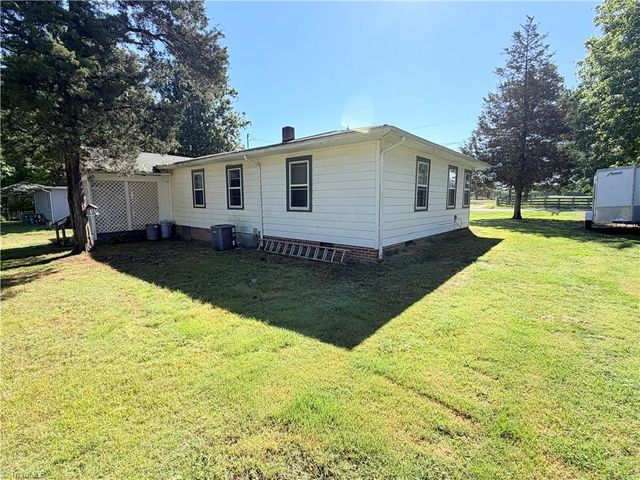 375 County Home Road, Lexington, NC 27292