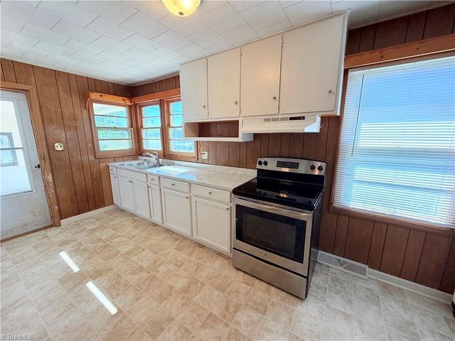 375 County Home Road, Lexington, NC 27292