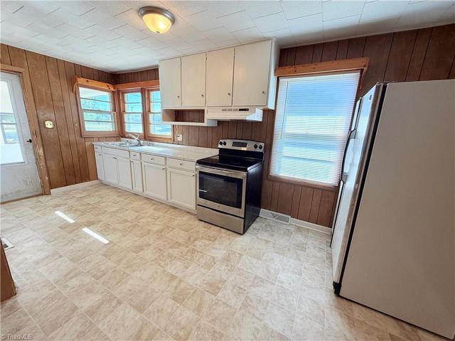 375 County Home Road, Lexington, NC 27292