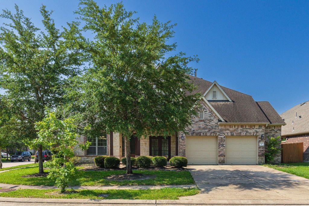 17303 Quiet Shores Drive, Richmond, TX 77407