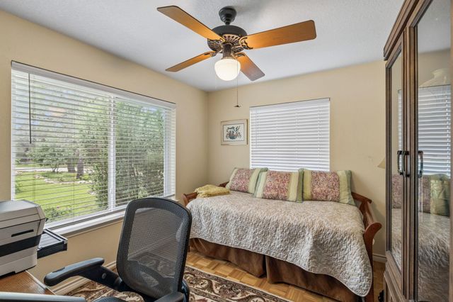 300 Bluff RD, Spicewood, TX 78669