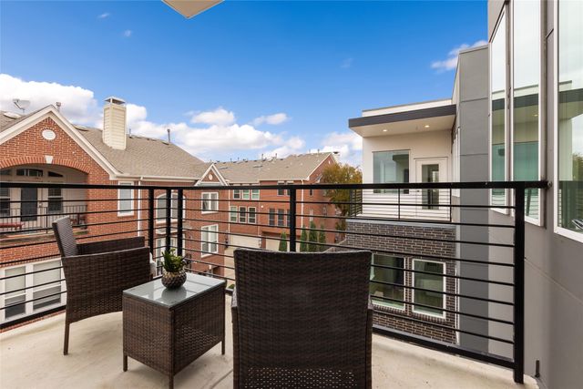 3915 N Hall Street 203, Dallas, TX 75219