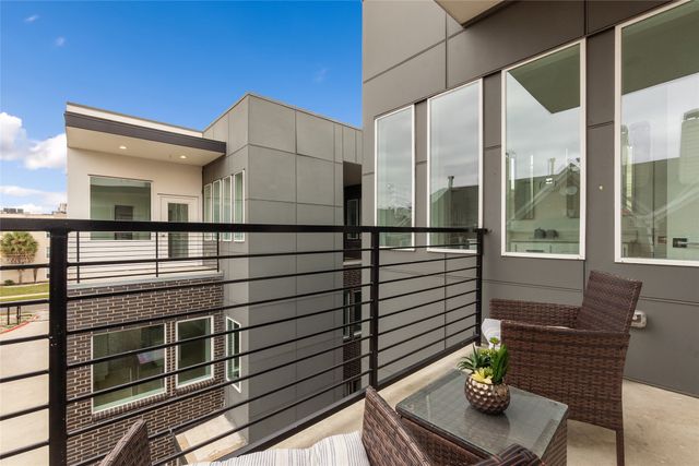 3915 N Hall Street 203, Dallas, TX 75219