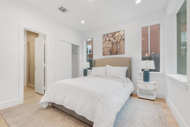 3915 N Hall Street 203, Dallas, TX 75219