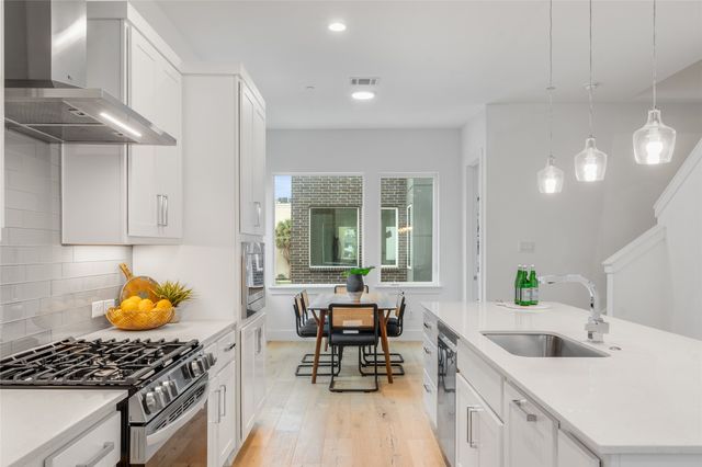 3915 N Hall Street 203, Dallas, TX 75219