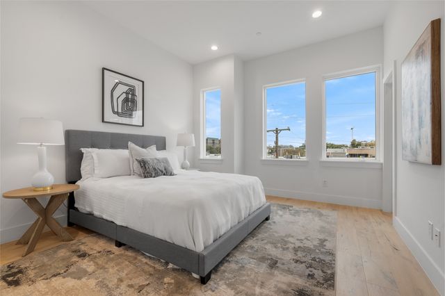 3915 N Hall Street 203, Dallas, TX 75219