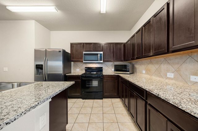724 Kaluga TRL, Leander, TX 78641