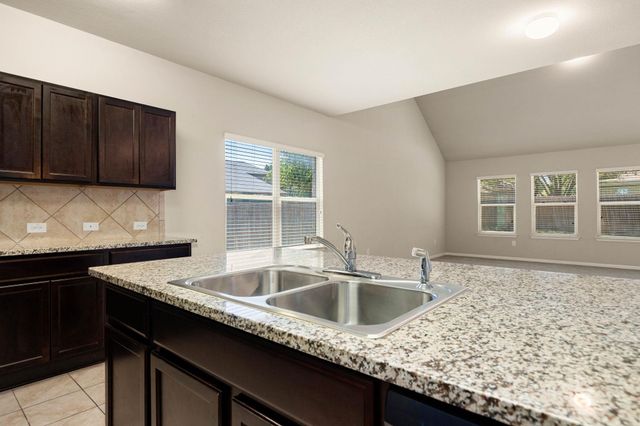 724 Kaluga TRL, Leander, TX 78641