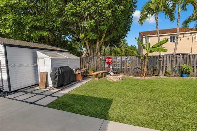 17601 SW 138th Ct, Miami, FL 33177